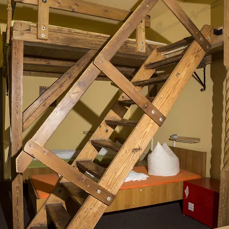 Hostel Lollis