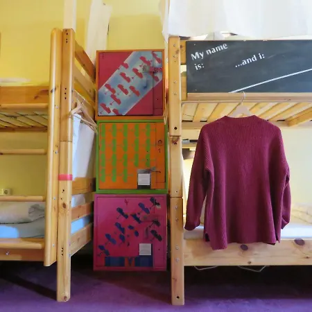 Lollis Hostel