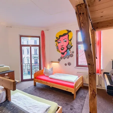 Lollis Hostel Dresden